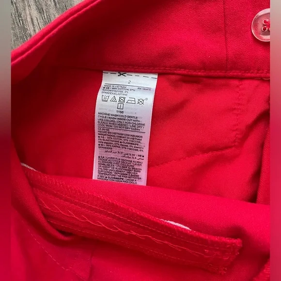 Old Navy Pixie High Rise Pants - Picture 5 of 5